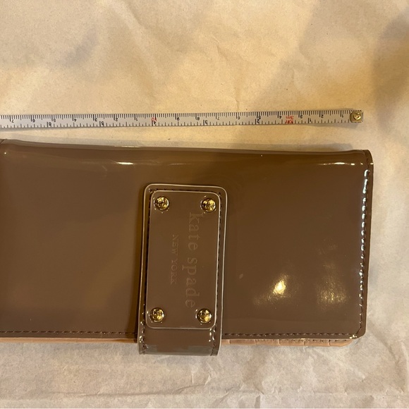 Kate Spade Wallet - Picture 4 of 5